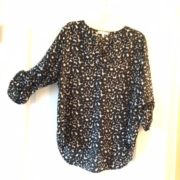 Chaus Tops - Chaus Flowy Print Blouse